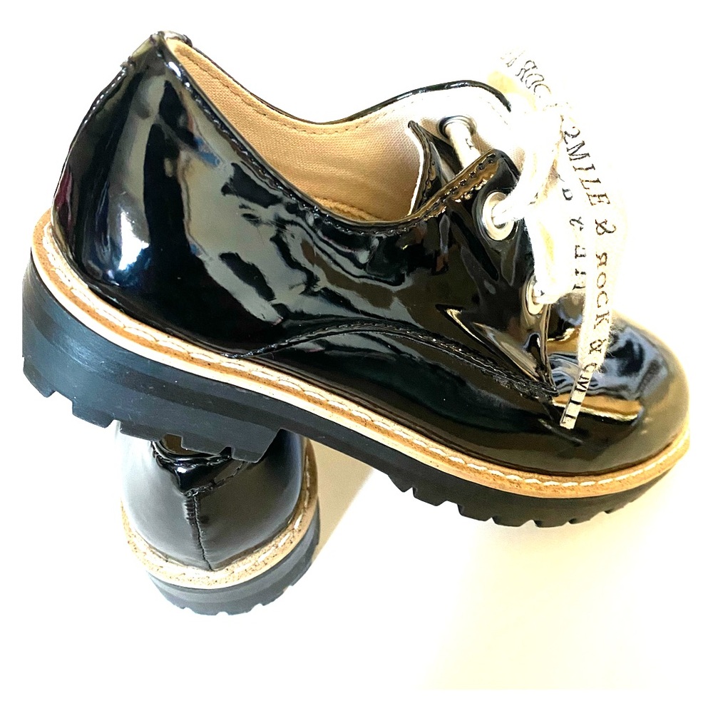 Zara Patent Leather Oxford Kids shoes - Sz EU 28